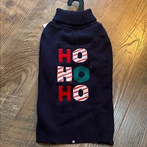 Duke and Daisy Dog Sweater with HO HO HO Design NWT